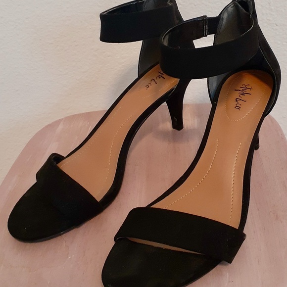 Style & Co Paycee Dress Sandals In Black Suede - Picture 1 of 3